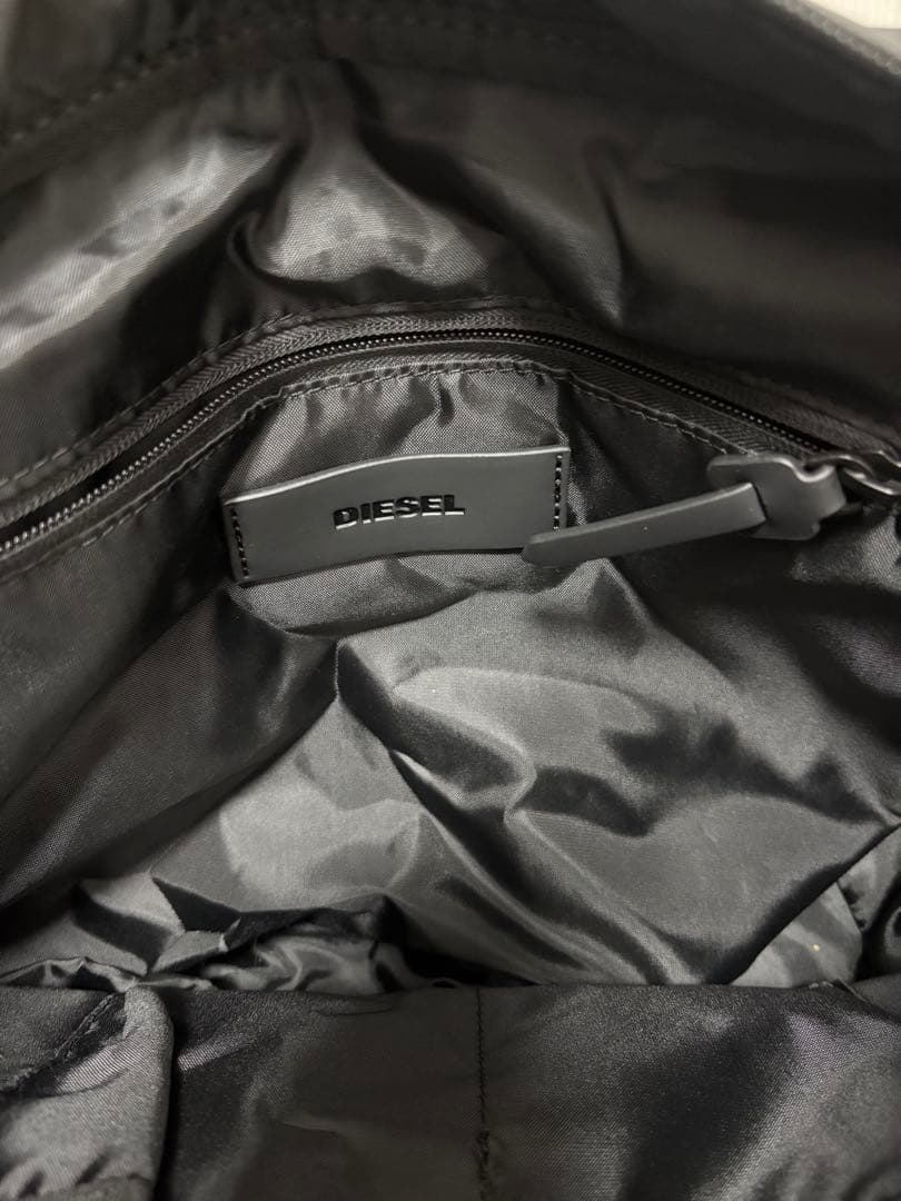 DIESEL ブラック ボディバッグ新品未使用、即発送！