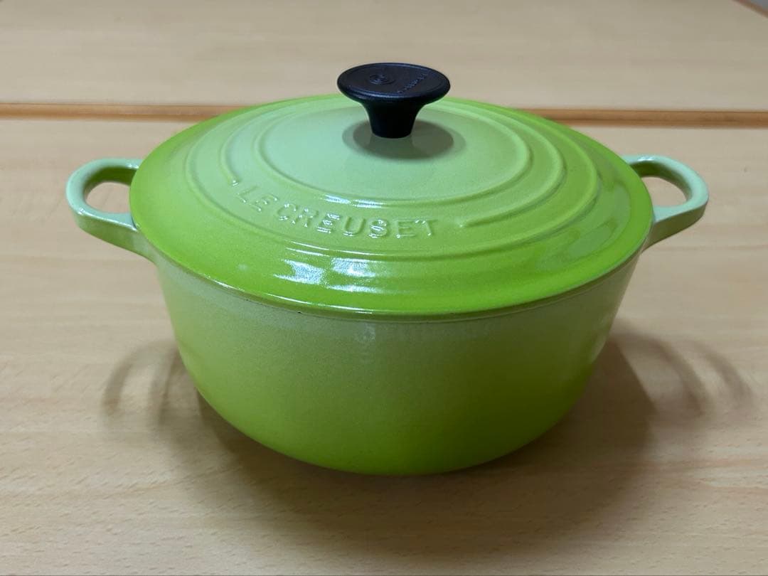【美品】ルクルーゼ ココット・ロンド　20センチ　両手鍋　グリーン