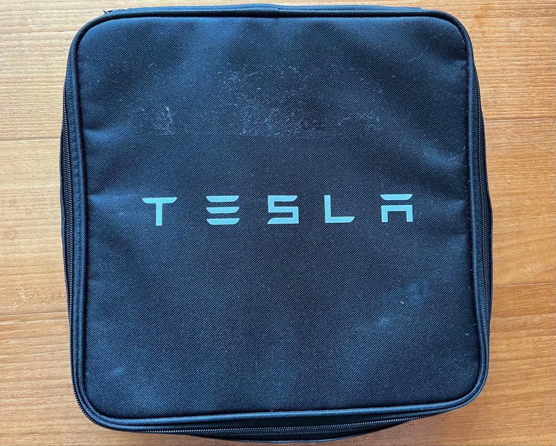 Tesla モバイルコネクター　充電ケーブル　テスラ　純正