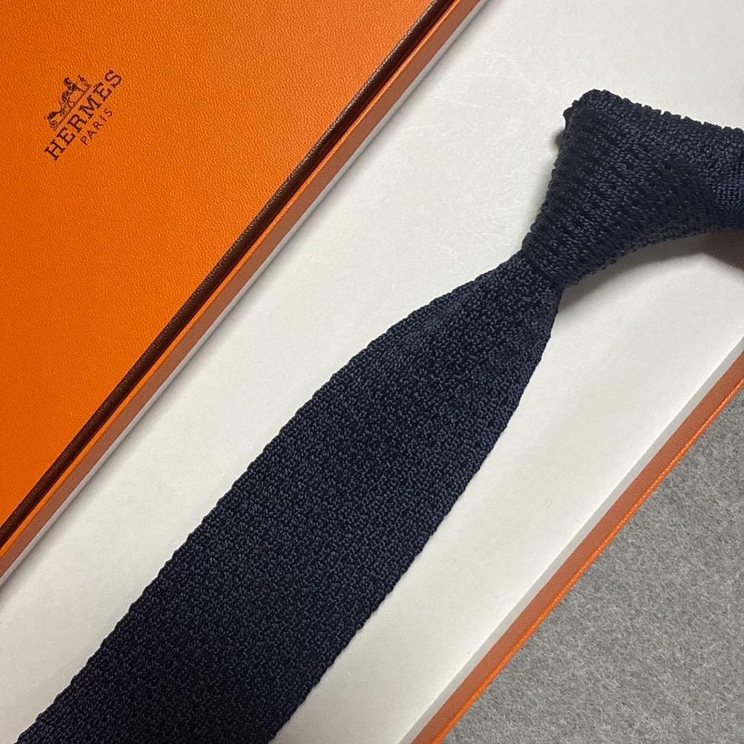 美品　エルメス　ネクタイ　ニットタイ　紺　無地　シルク