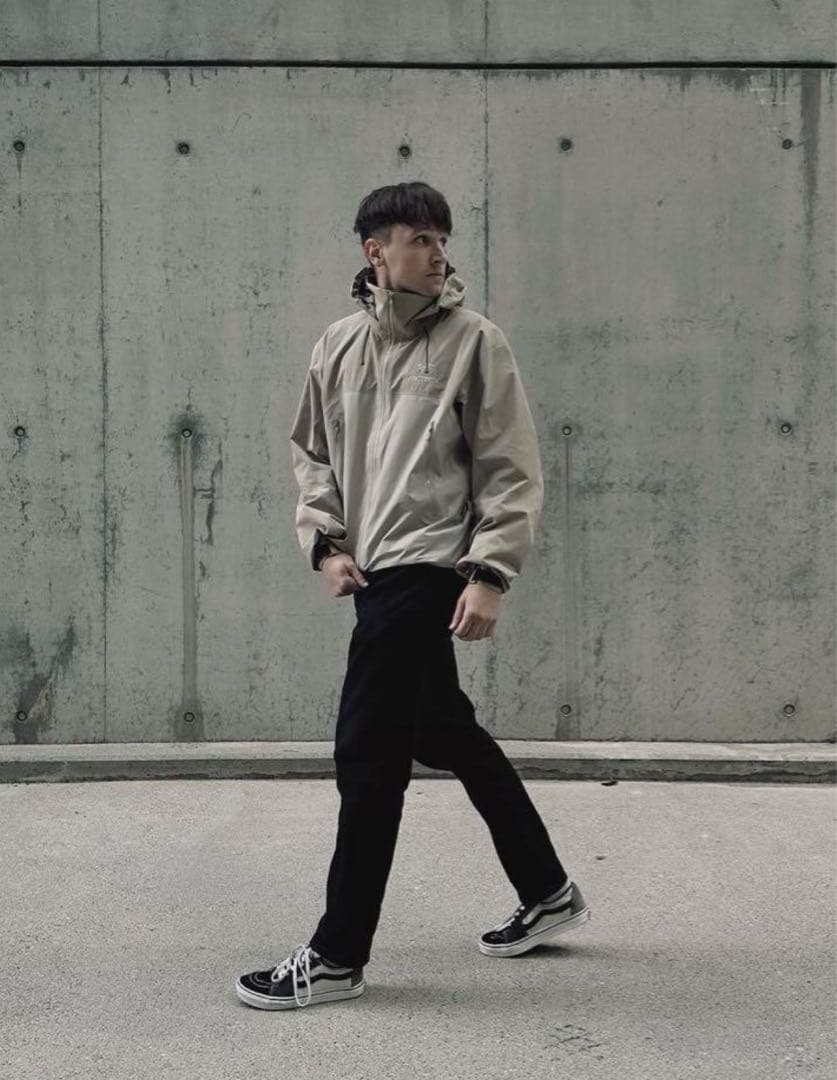 は*す様 最安値【23AW】ARC'TERYX BETA AR smoke bl