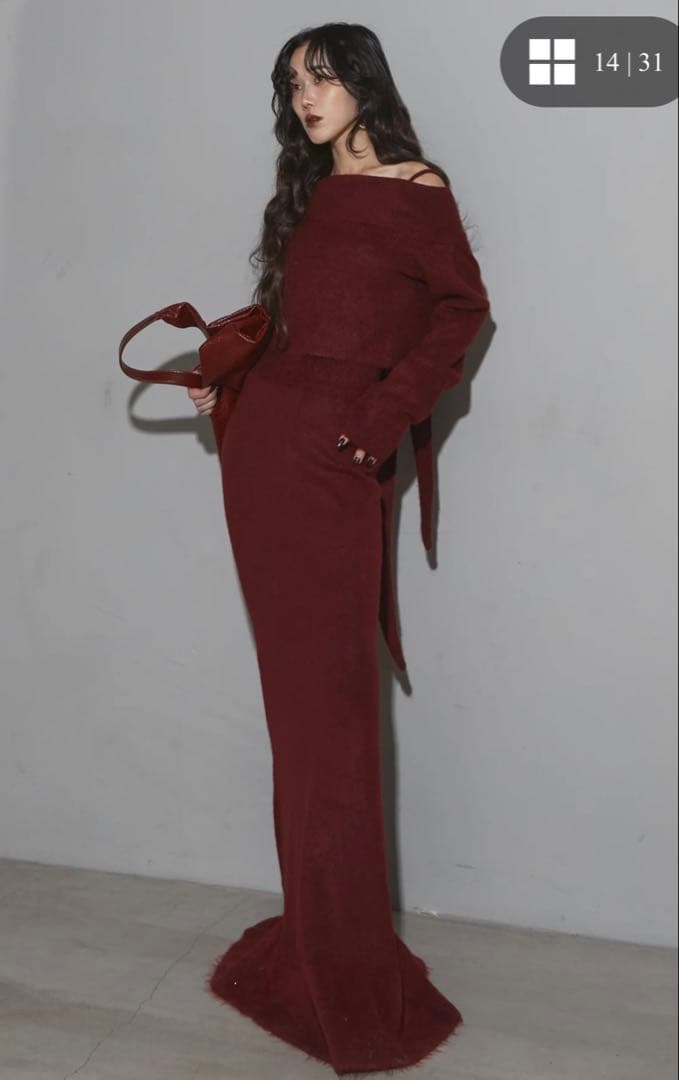 バーガンディ オフショルダー ワンピース