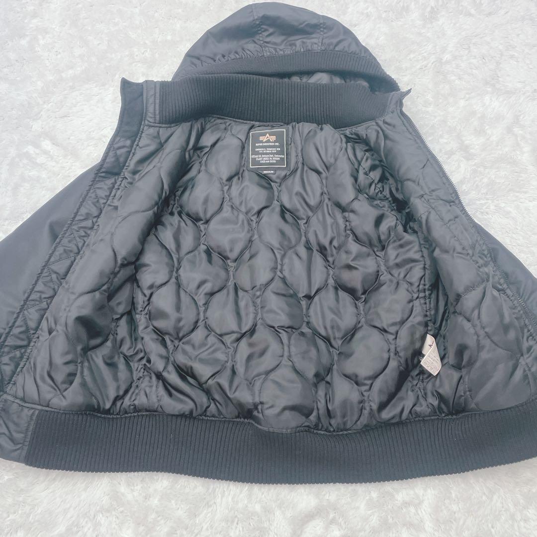 ALPHA IND. MA-1ジャケット ブラック　フード付き　Ｍ