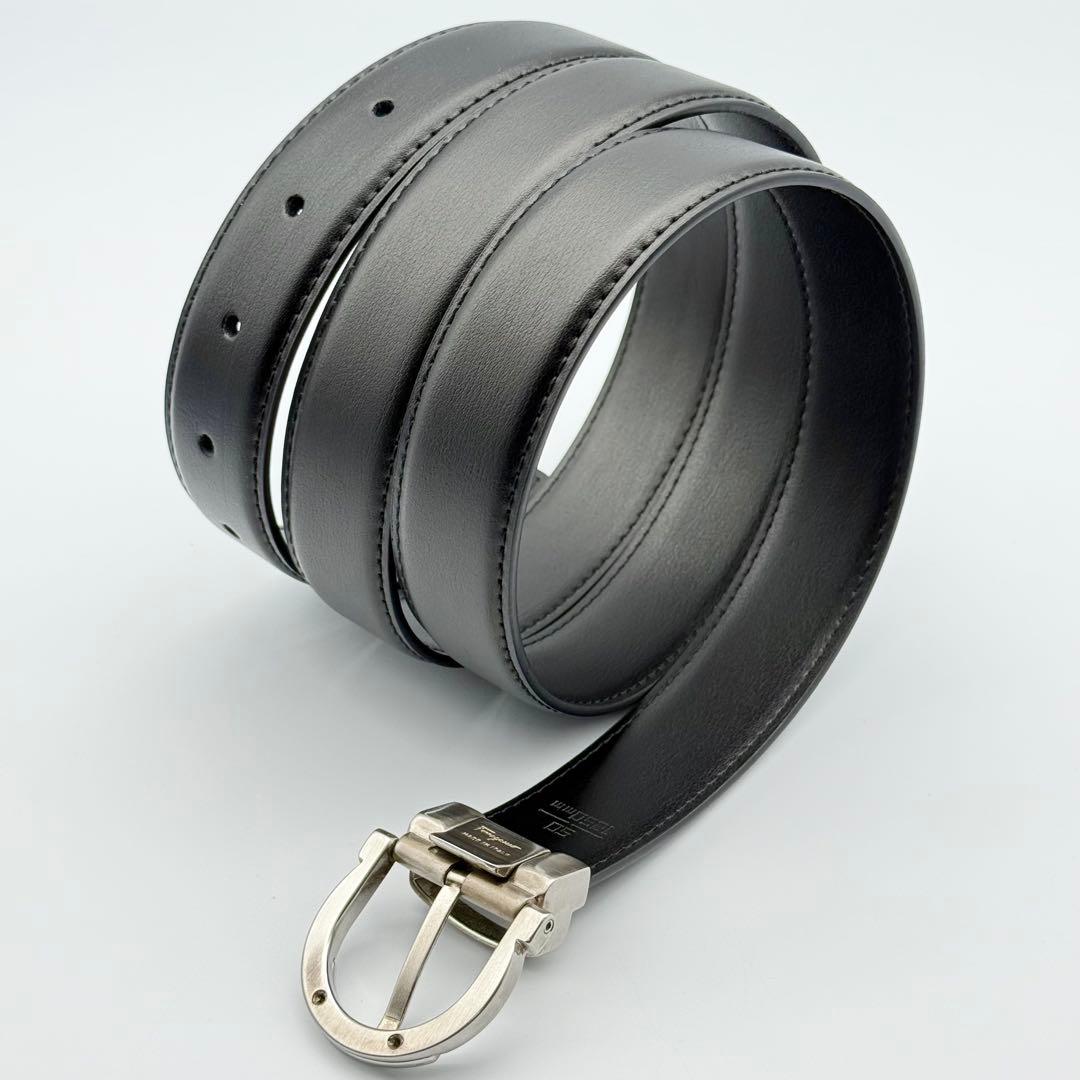 ✨良品✨フェラガモ ベルト ビジネス ガンチーニ シルバー金具 ロゴ刻印 メンズ