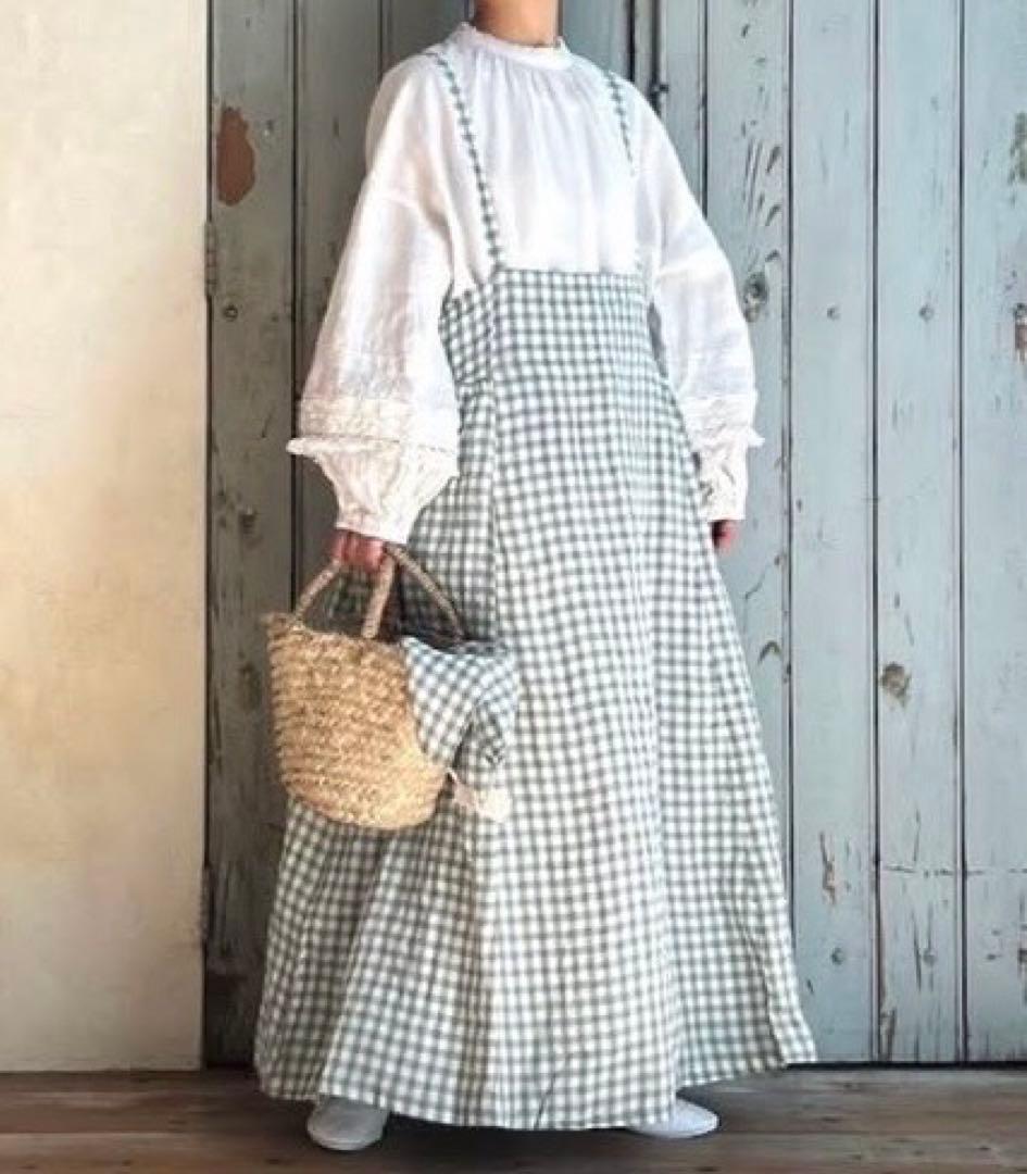 ネストローブ　リネンカラーギンガムタッセル吊りスカート