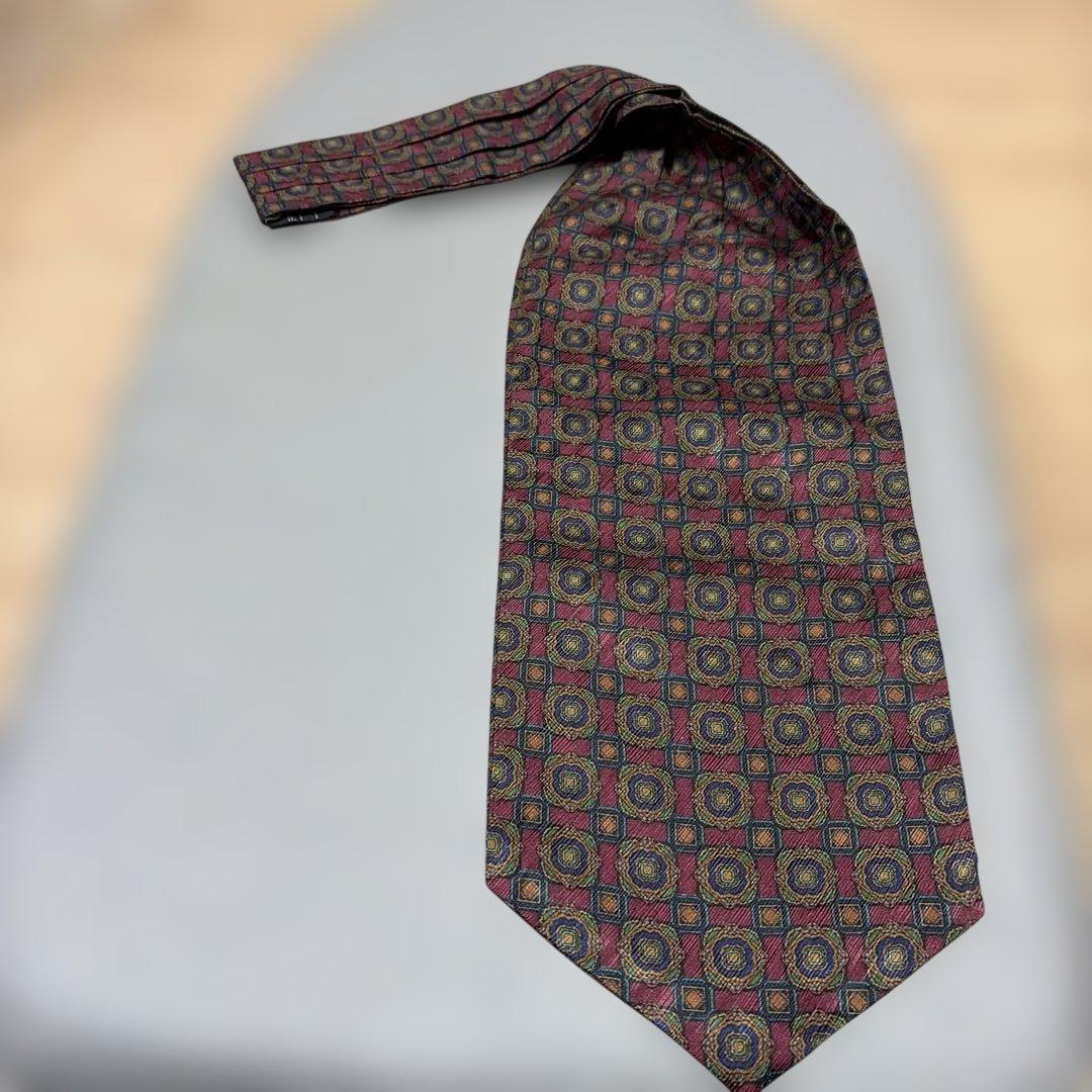 値下未使用イタリア製dunhill 幾何学模様 シルクアスコットタイワインレッド