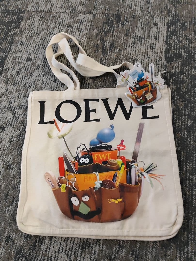 LOEWE イラストトートバッグ