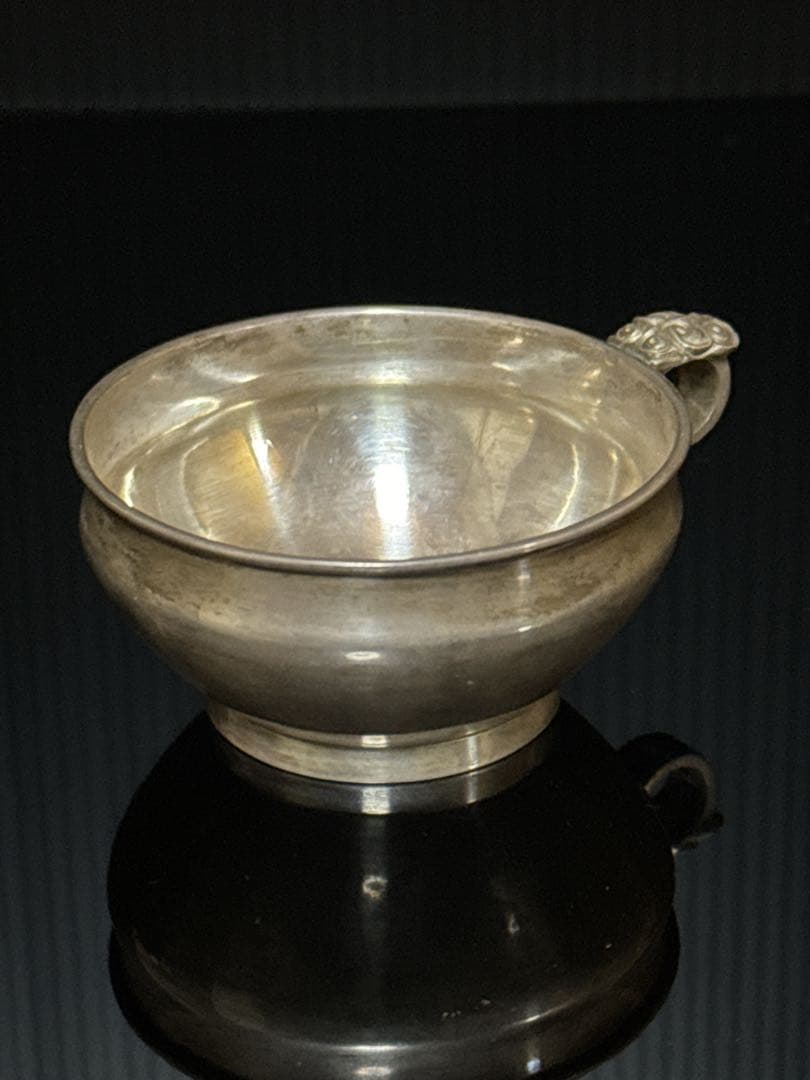 平安 名人 二世 秦 蔵六 造 銀無垢製 饕餮文後手 杯 盃 酒器 桐共箱付