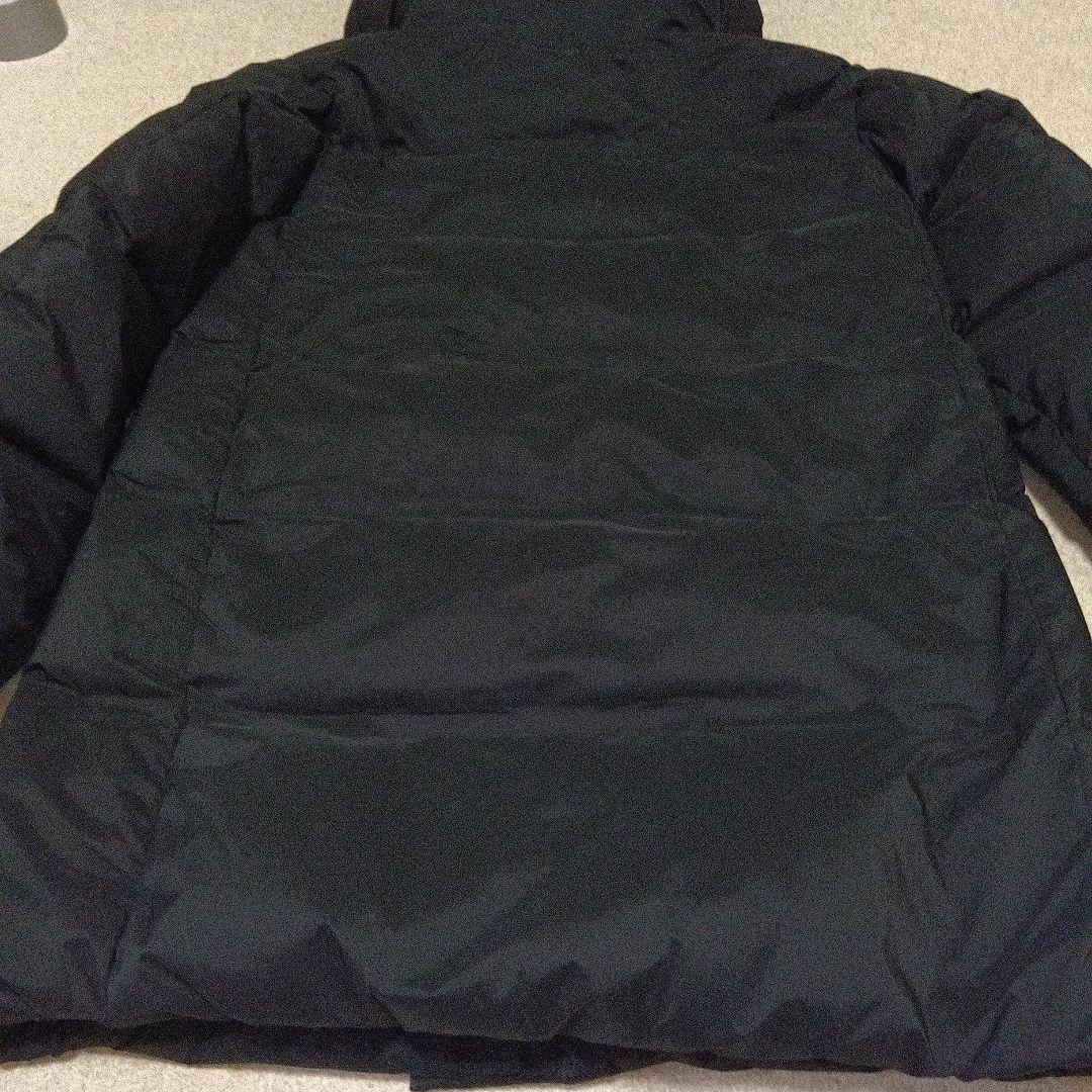 ユニクロシームレスダウンショートコート婦人用Mサイズ ブラック