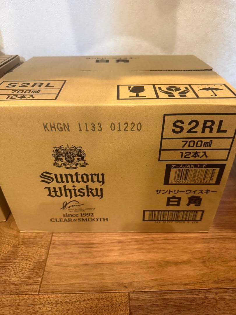 Suntory Whisky 白角 700ml 12本入
