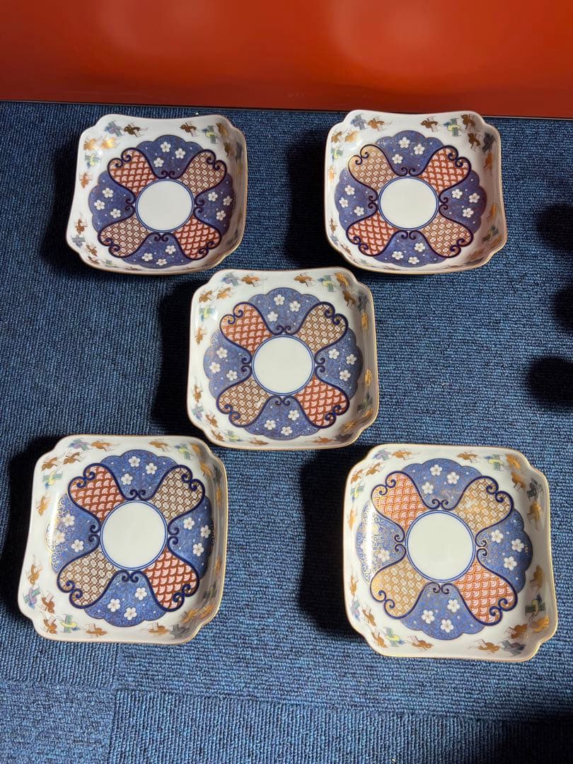 1284 有田焼 其泉 金彩千鳥祥瑞　酒器セット　湯呑蓋付　茶托　皿　まとめ売り
