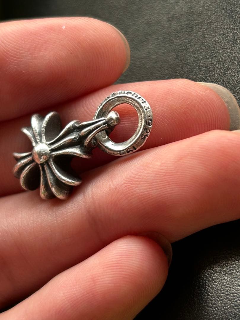 Chrom heartsクロムハーツ　CH プラスチャーム