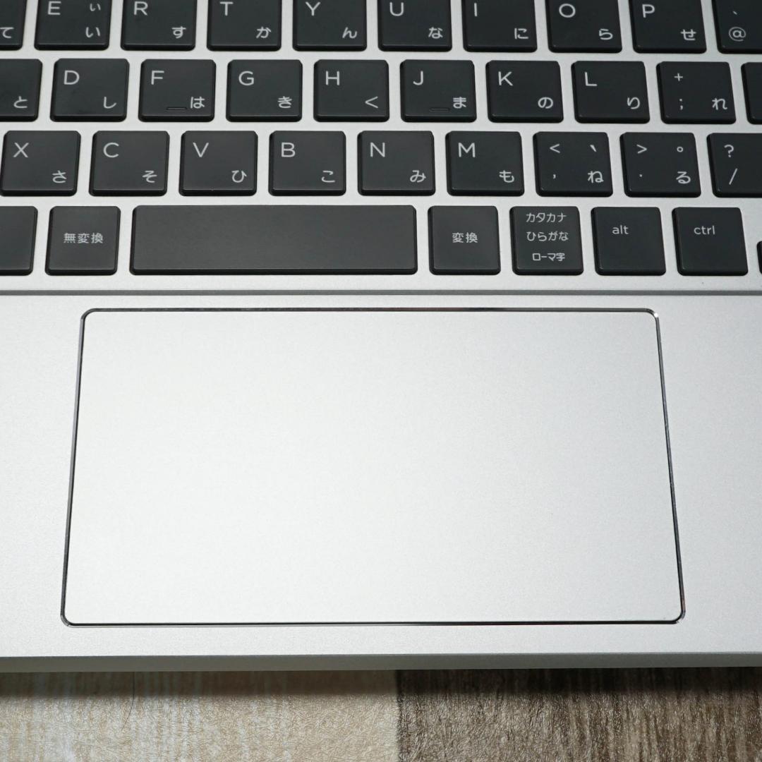 極美品のほぼ現行モデル✨１０コアの第１３世代コアｉ５に超高速ＳＳＤ＆１６Ｇメモリ