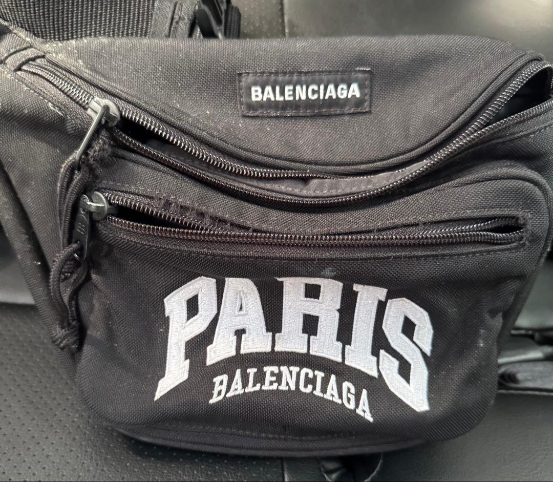 バレンシアガ ボディバック　ポシェット