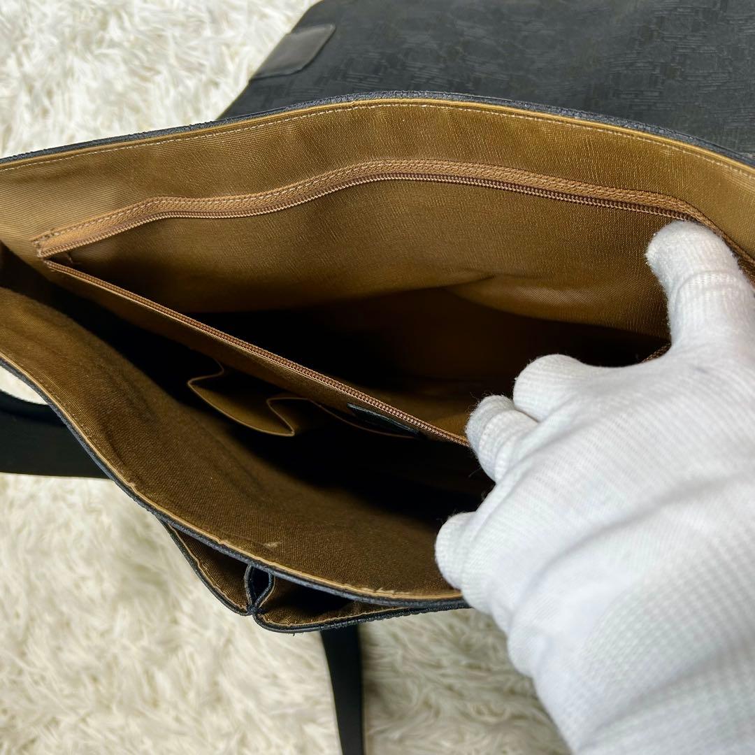 極美品✨ダンヒル メッセンジャーバッグ ディーエイト A4 PVC ロゴプレート