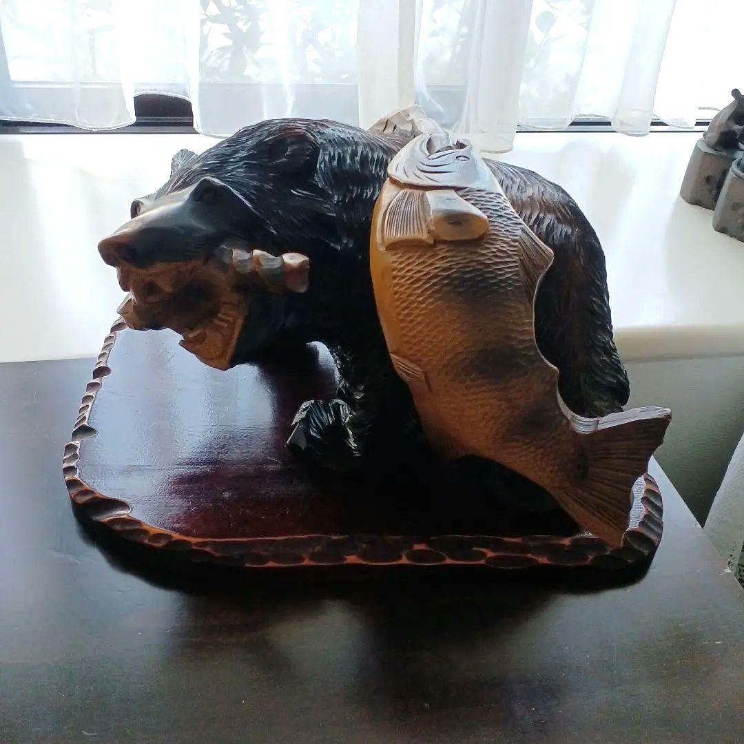木彫り熊の一本彫り　手彫り　アイヌ民族の方が全て手で彫った作品　民芸品