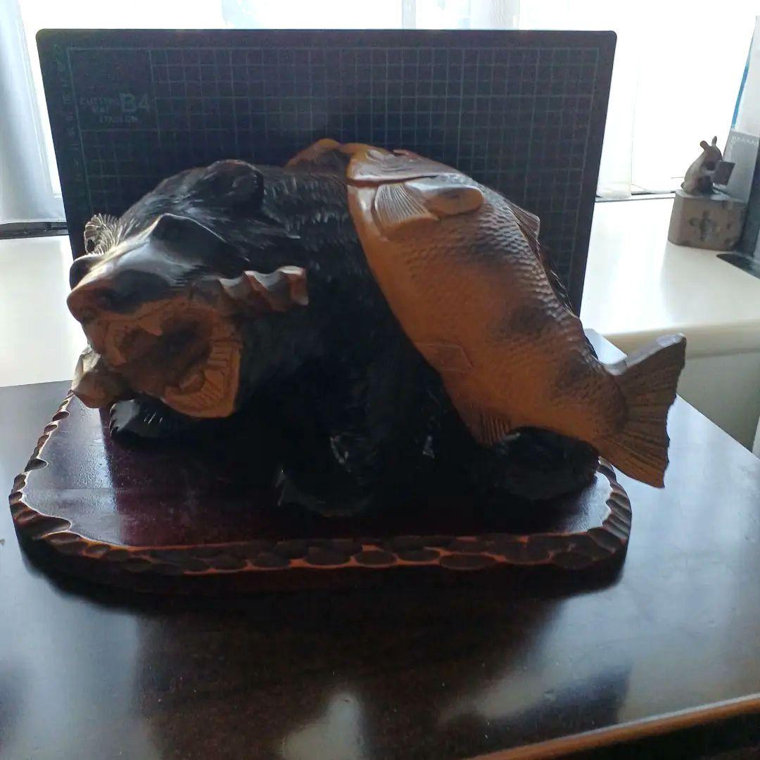 木彫り熊の一本彫り　手彫り　アイヌ民族の方が全て手で彫った作品　民芸品