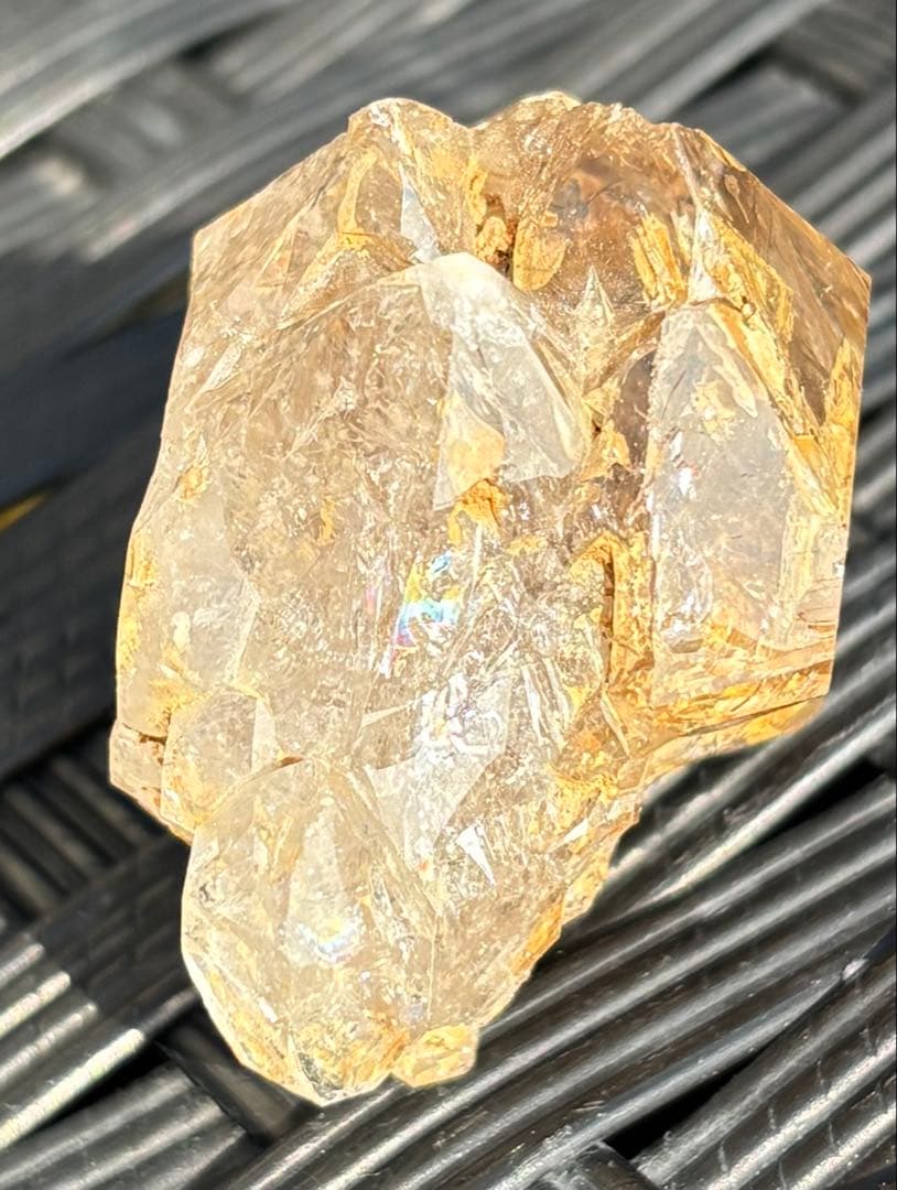【天然石】虹入り　原石　天使の贈り物　骸骨水晶　エレスチャルクウォーツ③