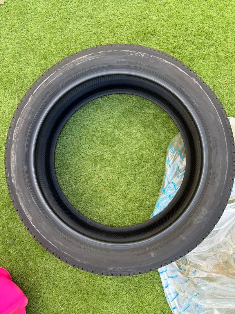 送料込み！ブリヂストン　ALENZA 235/50R21 タイヤ　レクサスRX