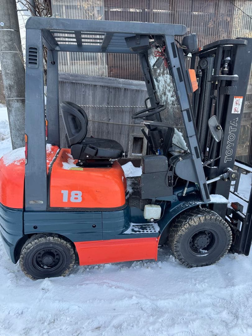 トヨタフォークリフト１.８ジィーゼル、サイドシフトフォーク