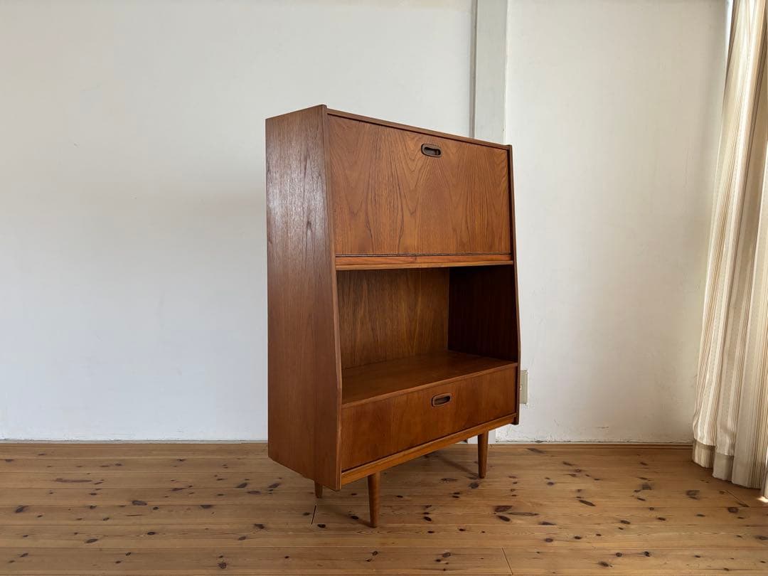 北欧ヴィンテージ　チーク　ビューローキャビネット