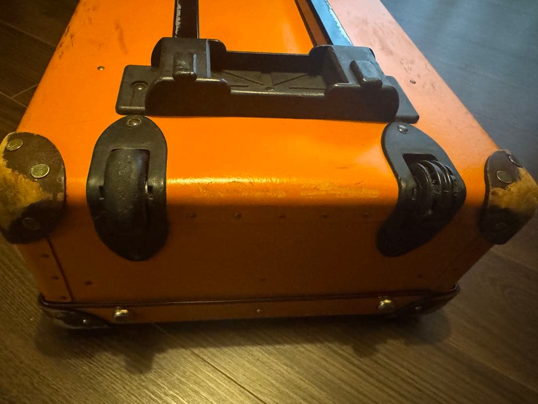 グローブトロッター スーツケース　オレンジ　18インチ