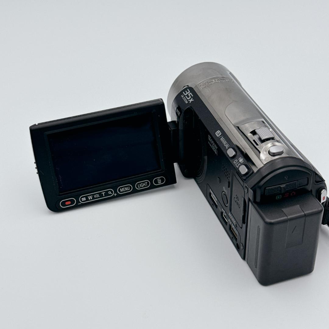 未使用級✨Panasonic デジタルハイビジョンビデオカメラ HDC-TM70