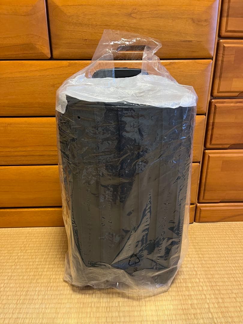 黒 キャリーケース