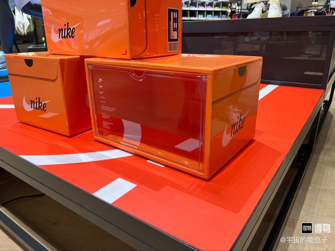 海外限定　日本未発売　NIKE SHOSE BOX シューズボックス　ナイキ
