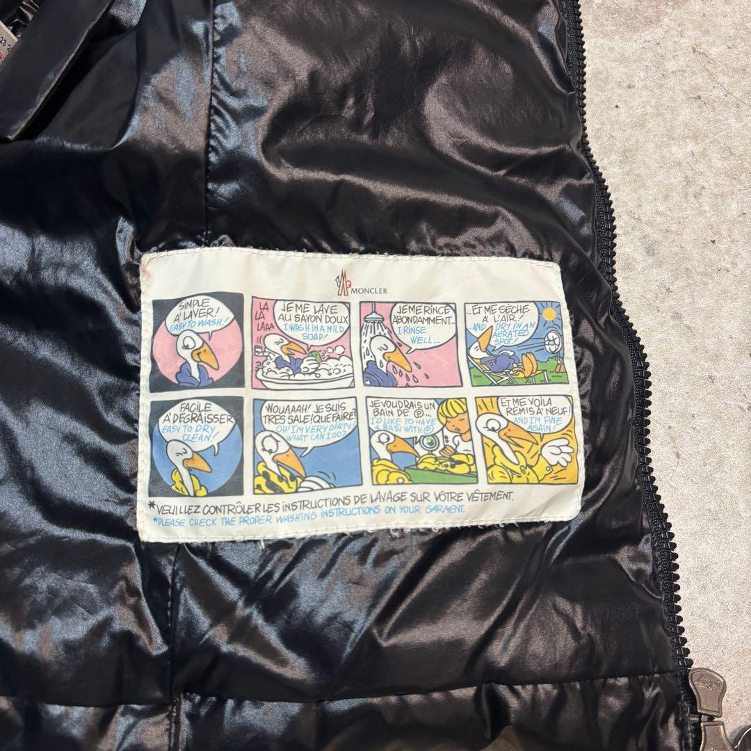 モンクレール ガーニージレ ダウンベスト Sサイズ 黒