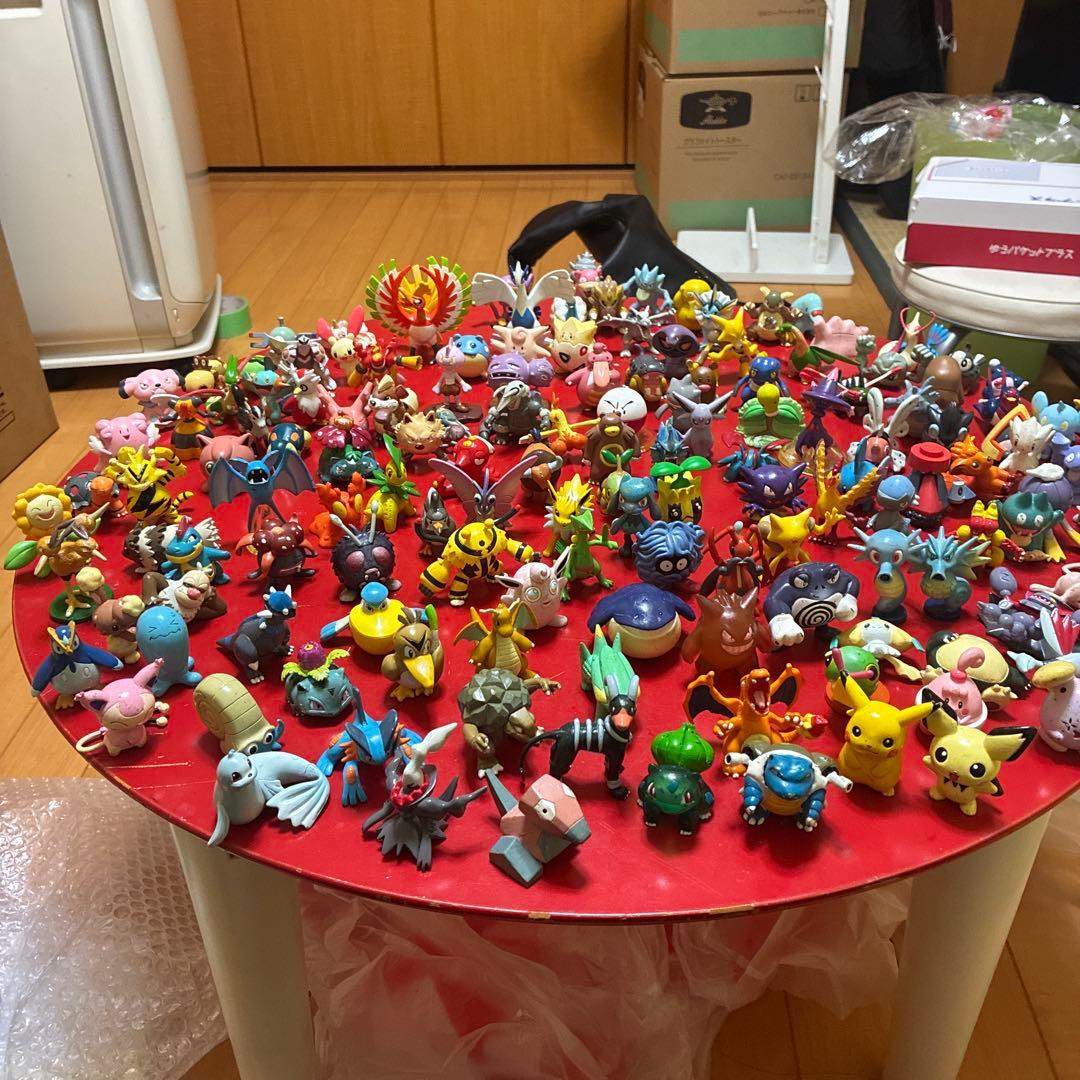 k*必様 モンコレ　まとめ売り　　100体以上　ポケットモンスター