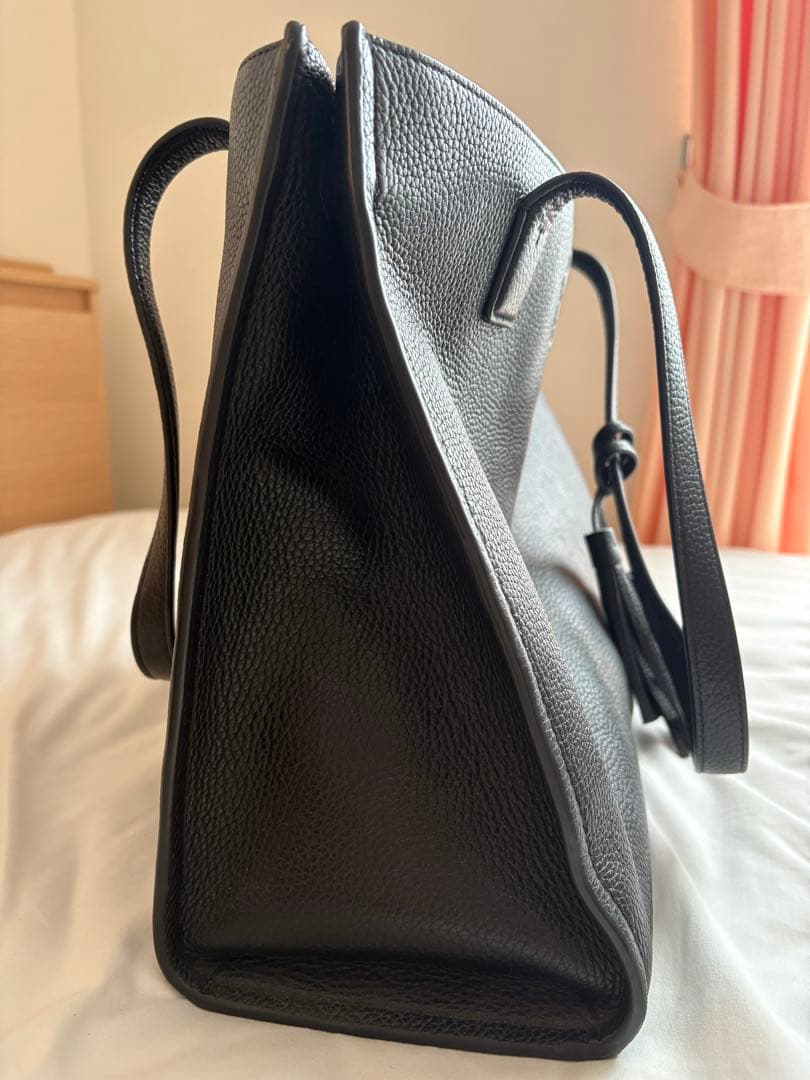 トリーバーチトートバッグ オールレザー 肩掛け A4可 ブラック 黒