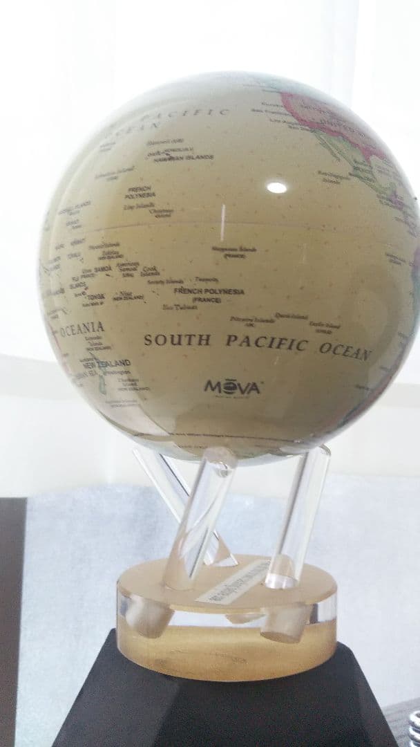 早い者勝ち 光で回る地球儀 ムーバグローヴ チ。―地球の運動について― オブジェ