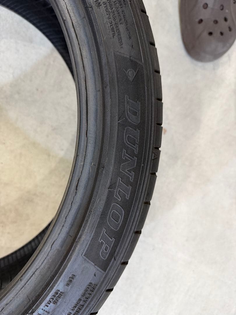 タイヤ・ホイール 245/40RF19 94W DUNLOP SP SPORT MAXX 050