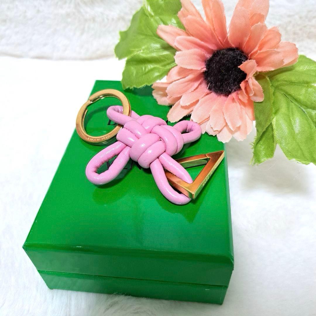 ✨極美品　付属品完備✨ボッテガ　キーリング　トライアングル　キーホルダー　ピンク