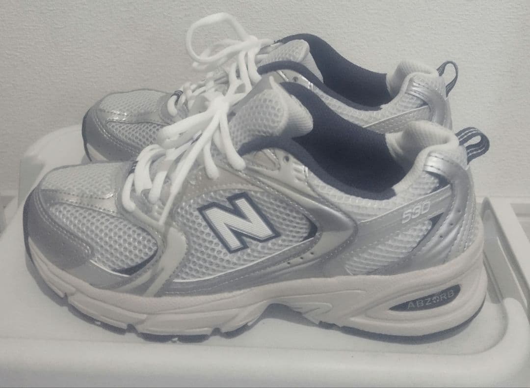 ニューバランス　MR530KA