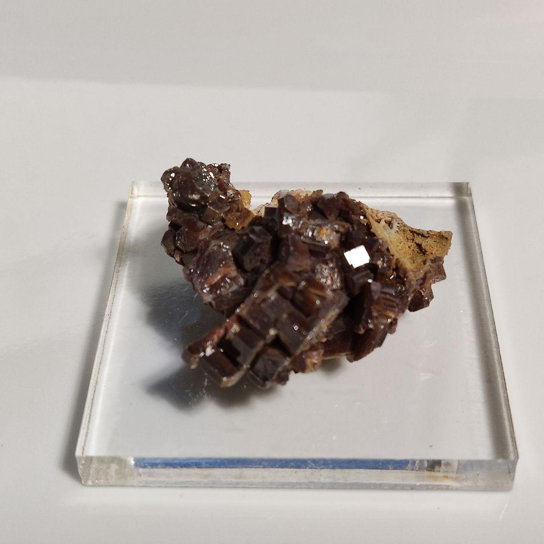 パワーストーン　天然石　原石　バナディナイト「バナジン鉛鉱」　30g　No965