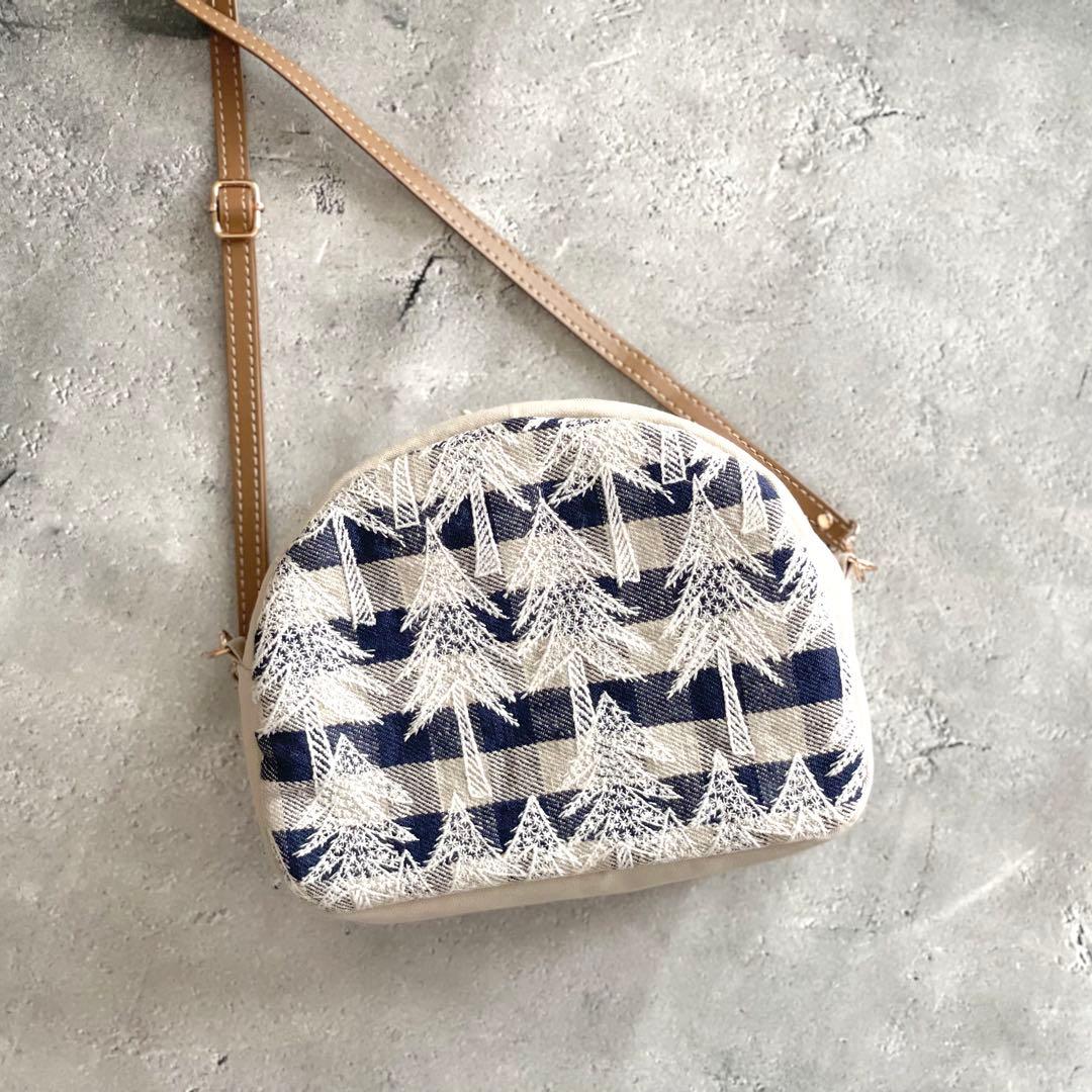 ⚮̈ミナペルホネン　land theater チェック　まるっこポシェット