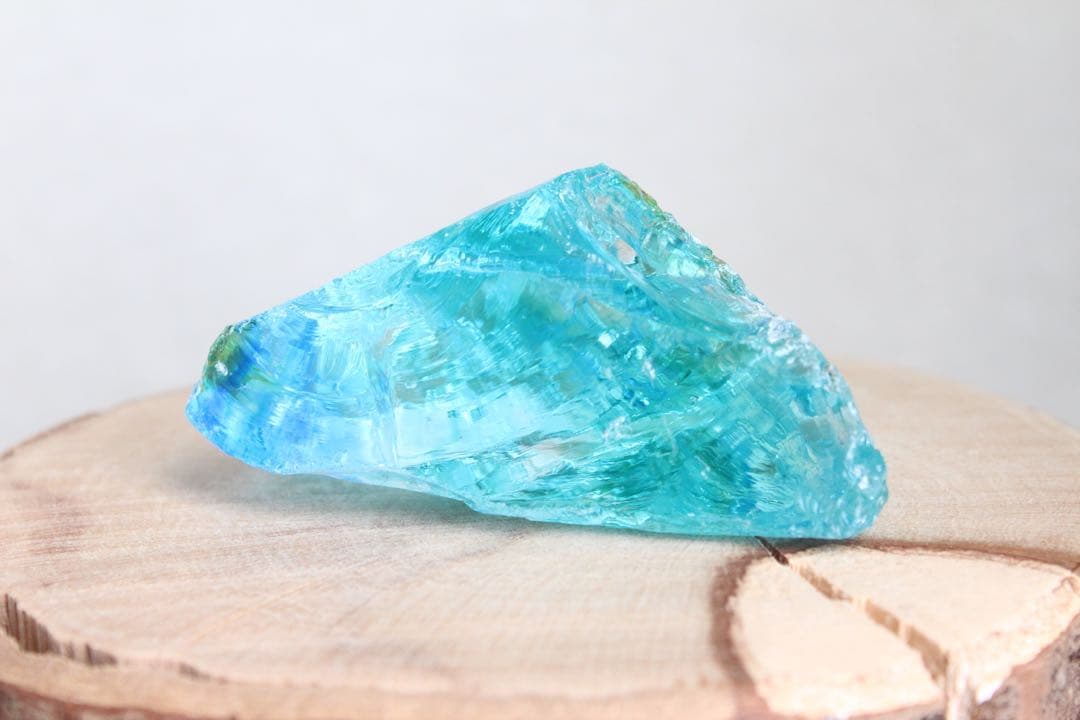 シエラネバダ産アンダラクリスタル　マルチカラー　ブルー系