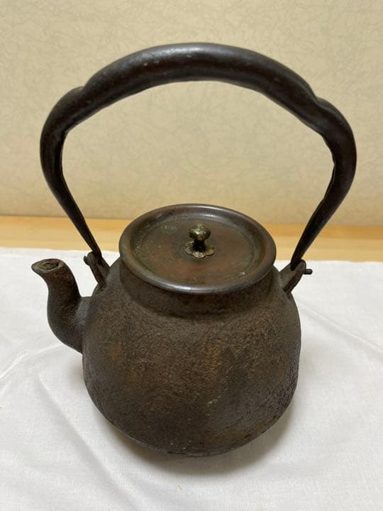 鉄瓶  工芸品　骨董品　急須　鉄器