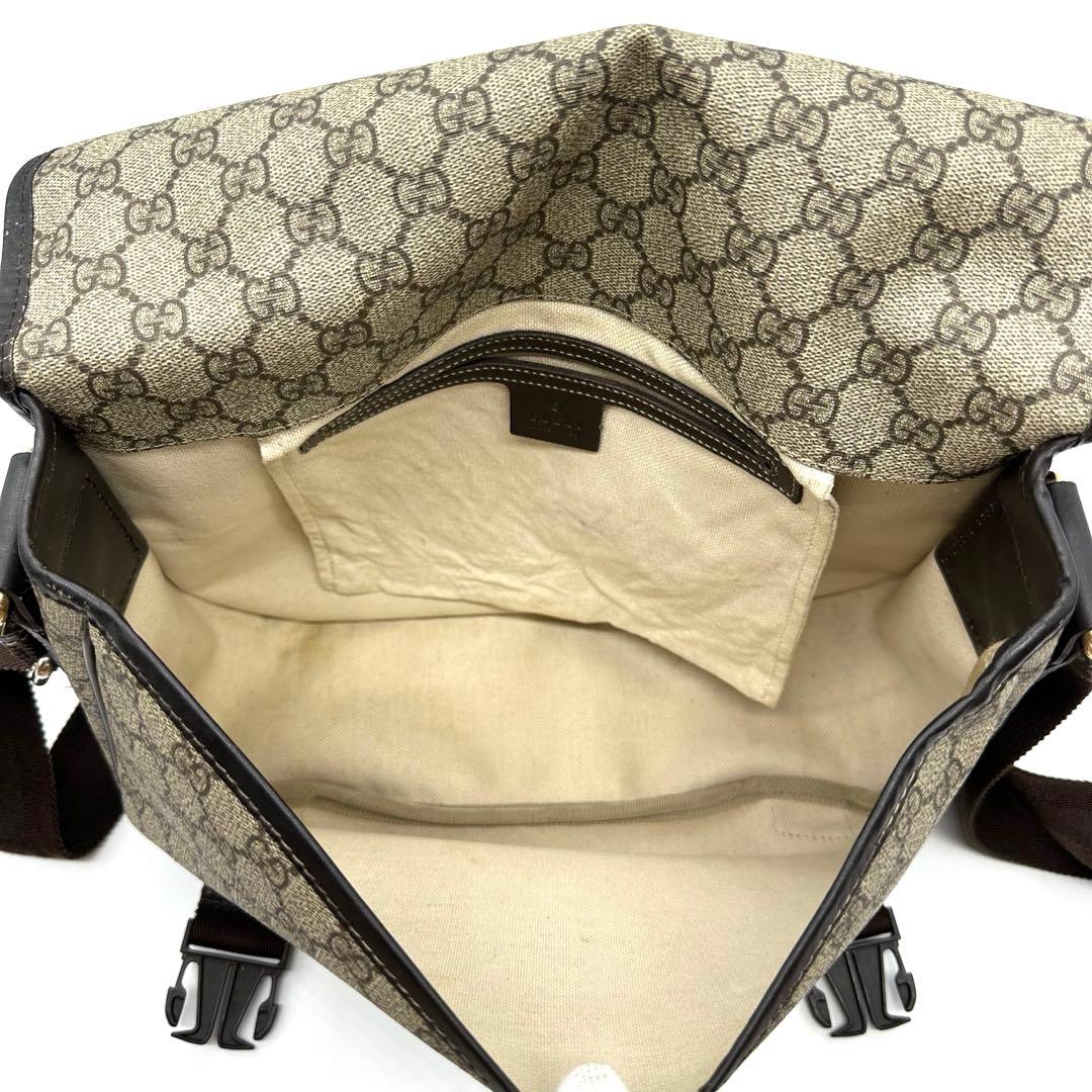 【美品】GUCCI ショルダーバッグ メッセンジャーバッグ GG スプリーム