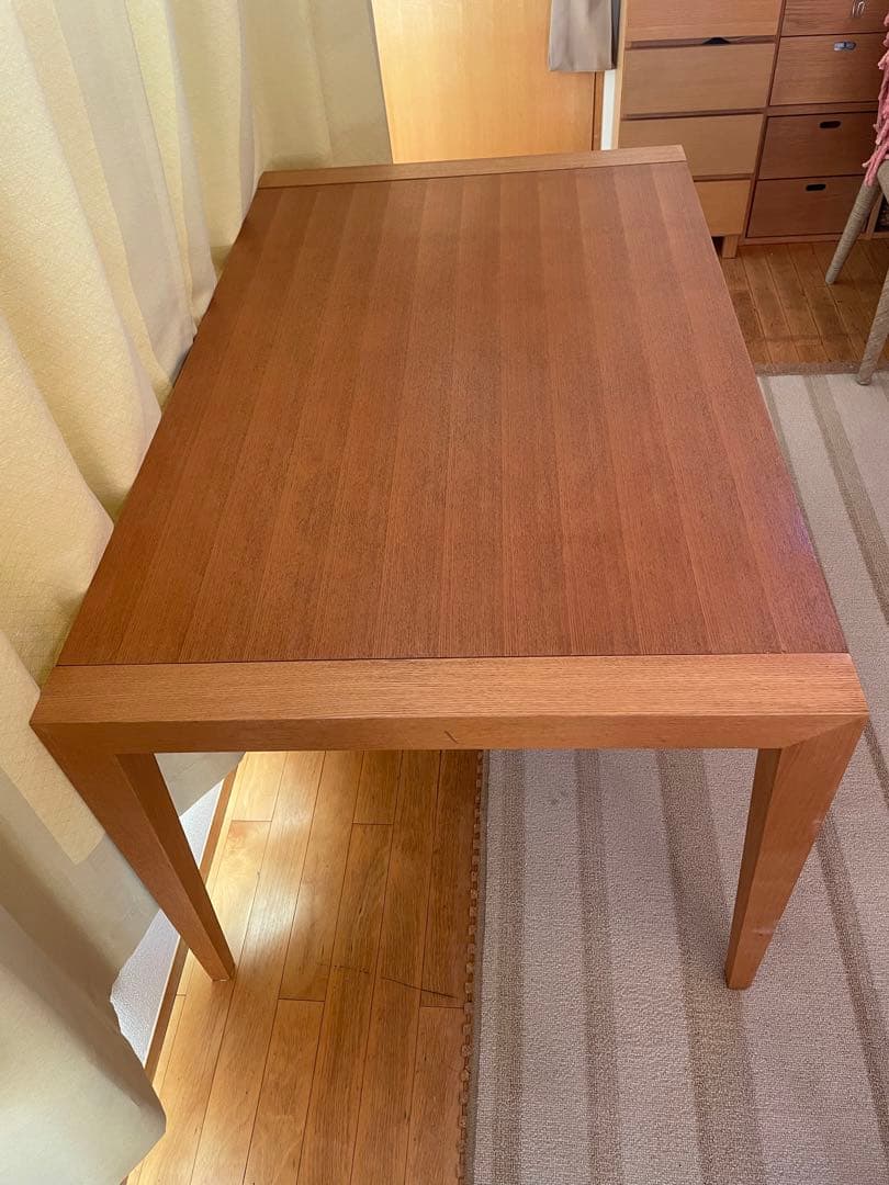 ダイニングテーブル 無垢材 シンプルモダン　アクタスダイニングテーブル