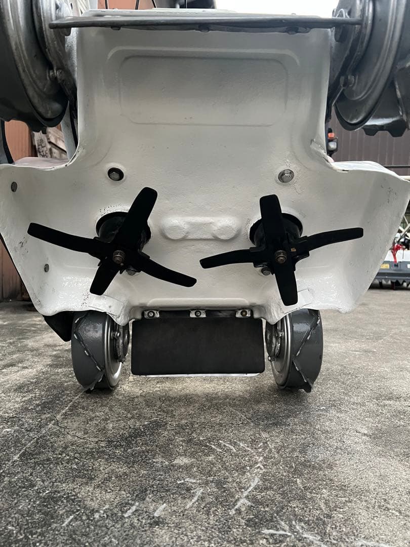 草刈機　スパイダーモアーAZ850_4WD