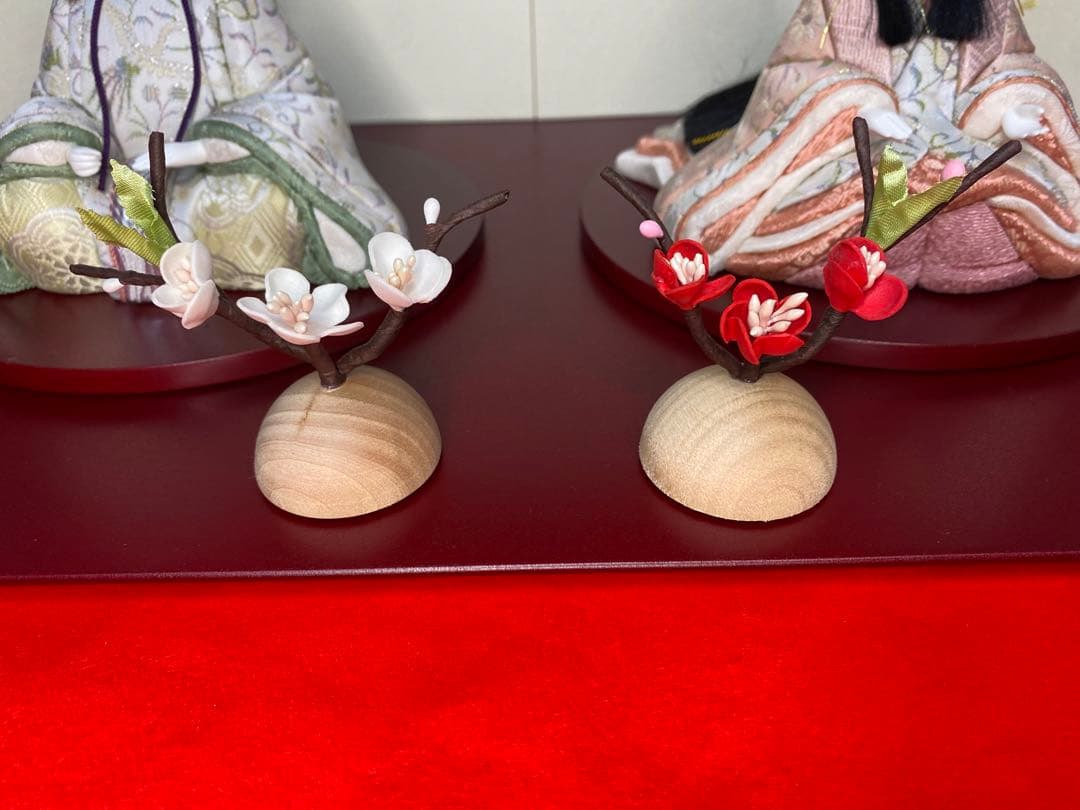 一秀作　江戸木目込人形　雛人形　親王平飾り・間口約４５×奥行約３０×高さ約３２㎝