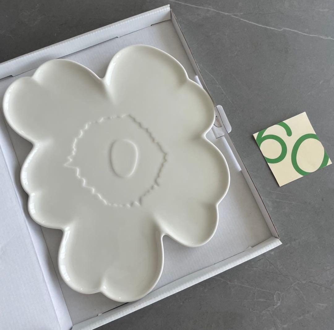 新品　マリメッコmarimekko 60th サービングプレート32cm