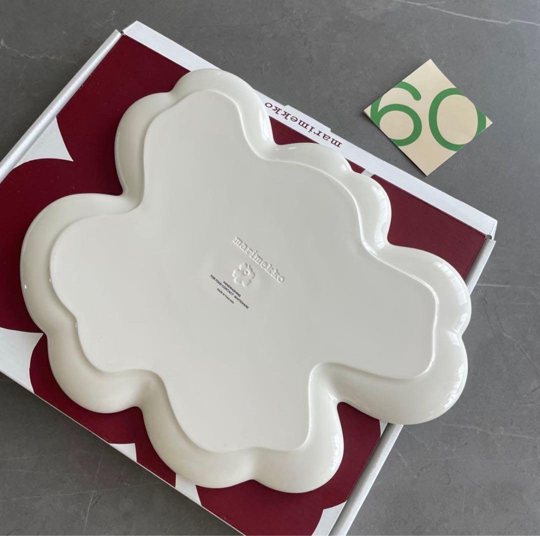 新品　マリメッコmarimekko 60th サービングプレート32cm