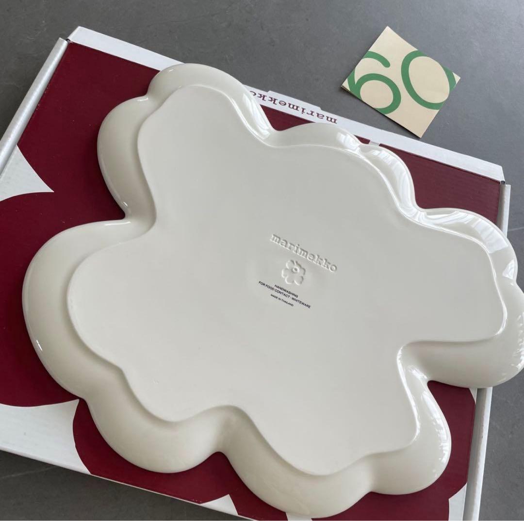 新品　マリメッコmarimekko 60th サービングプレート32cm