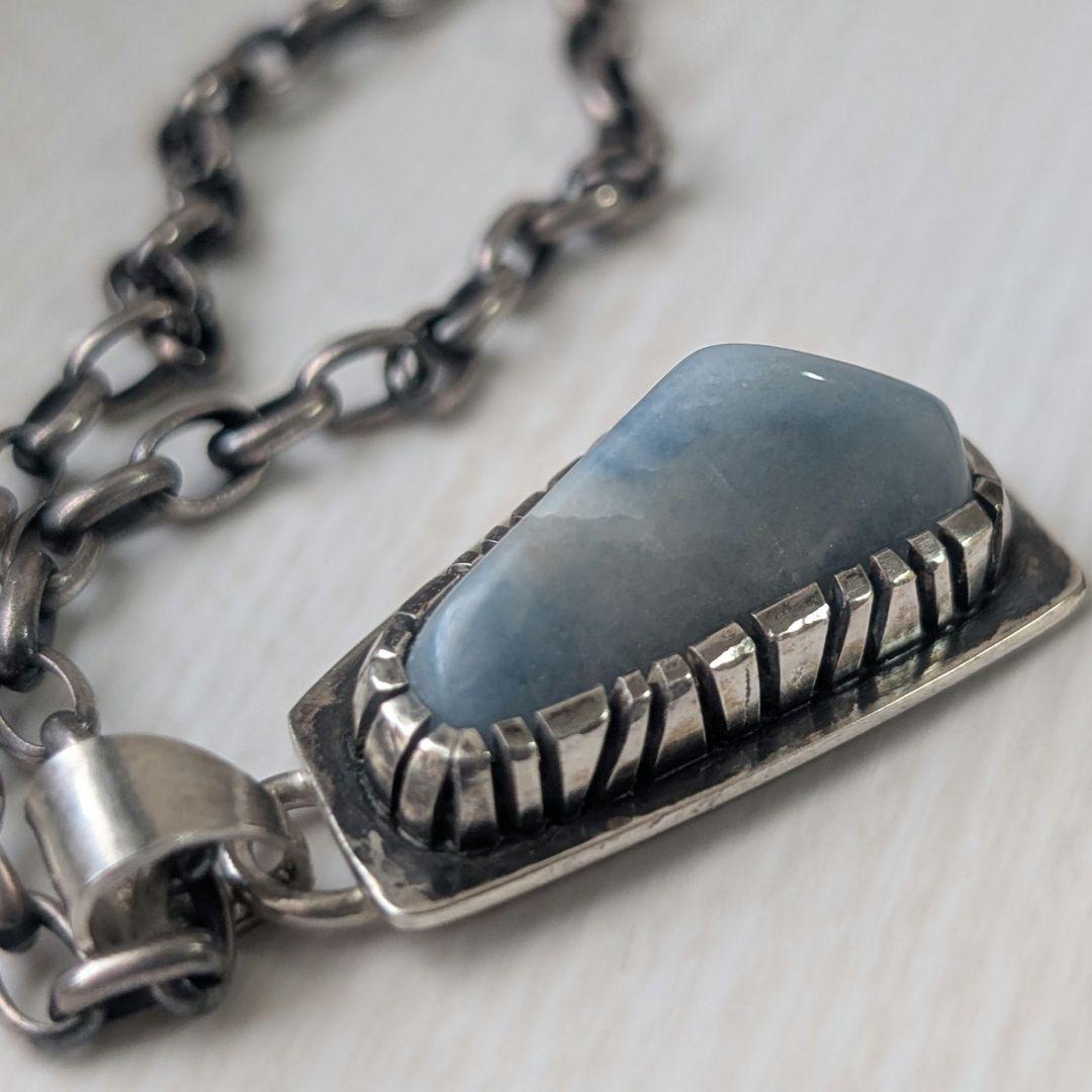 ハンドメイドの入りコン沢翡翠　トップ ペンダントトップ