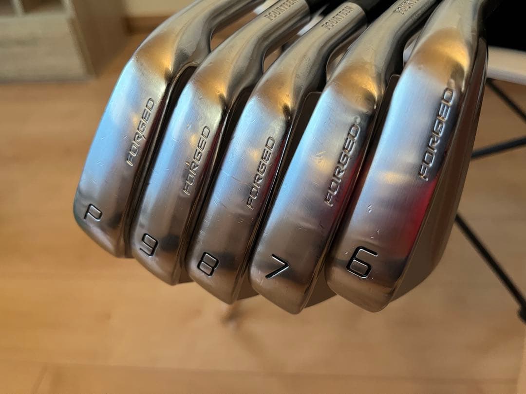 クラブ FOURTEEN TB-5 FORGED 6-P KBS Tour-V 110