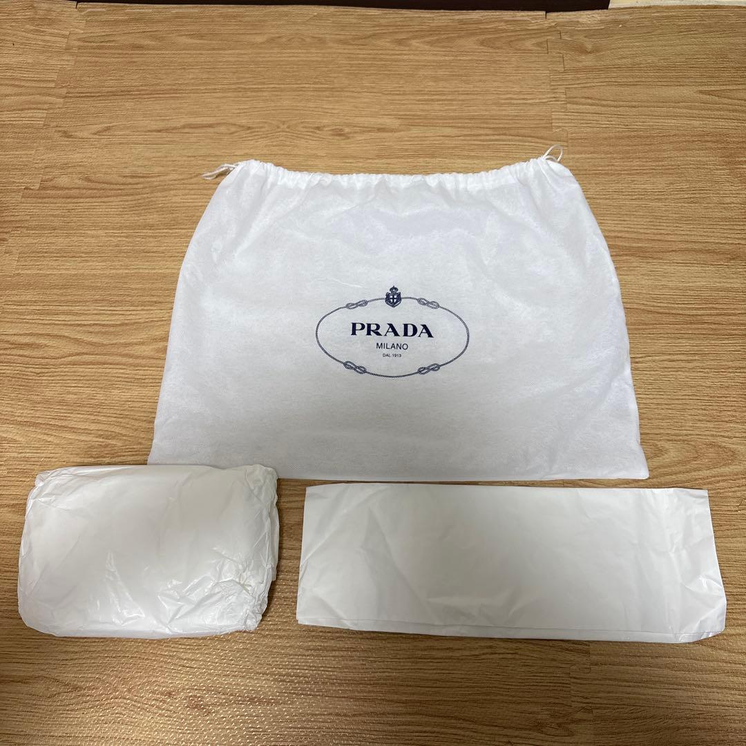 【美品】PRADA ボディバッグ 2VL005 RFID認識済み　三角ロゴ